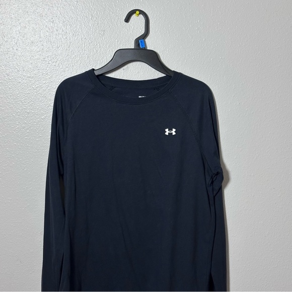 Under Armour Women Black Long Sleeve Loose T-shirt Size Small. - Picture 2 of 8